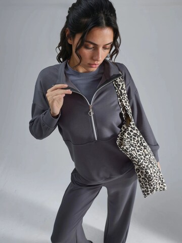 Survêtement Hiccup en gris