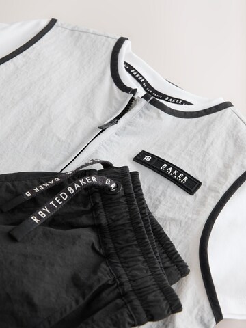 Baker by Ted Baker Set in Grau