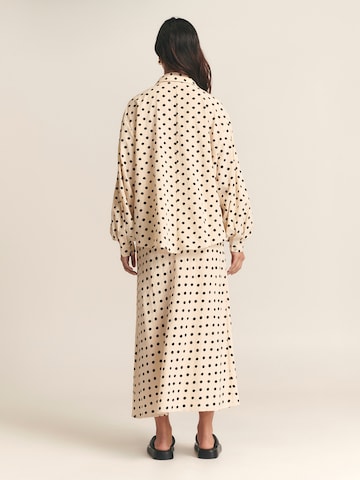 Jupe 'Pilots' St MRLO en beige : derrière
