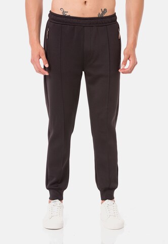 Redbridge Regular Workout Pants 'Getxo' in Black: front