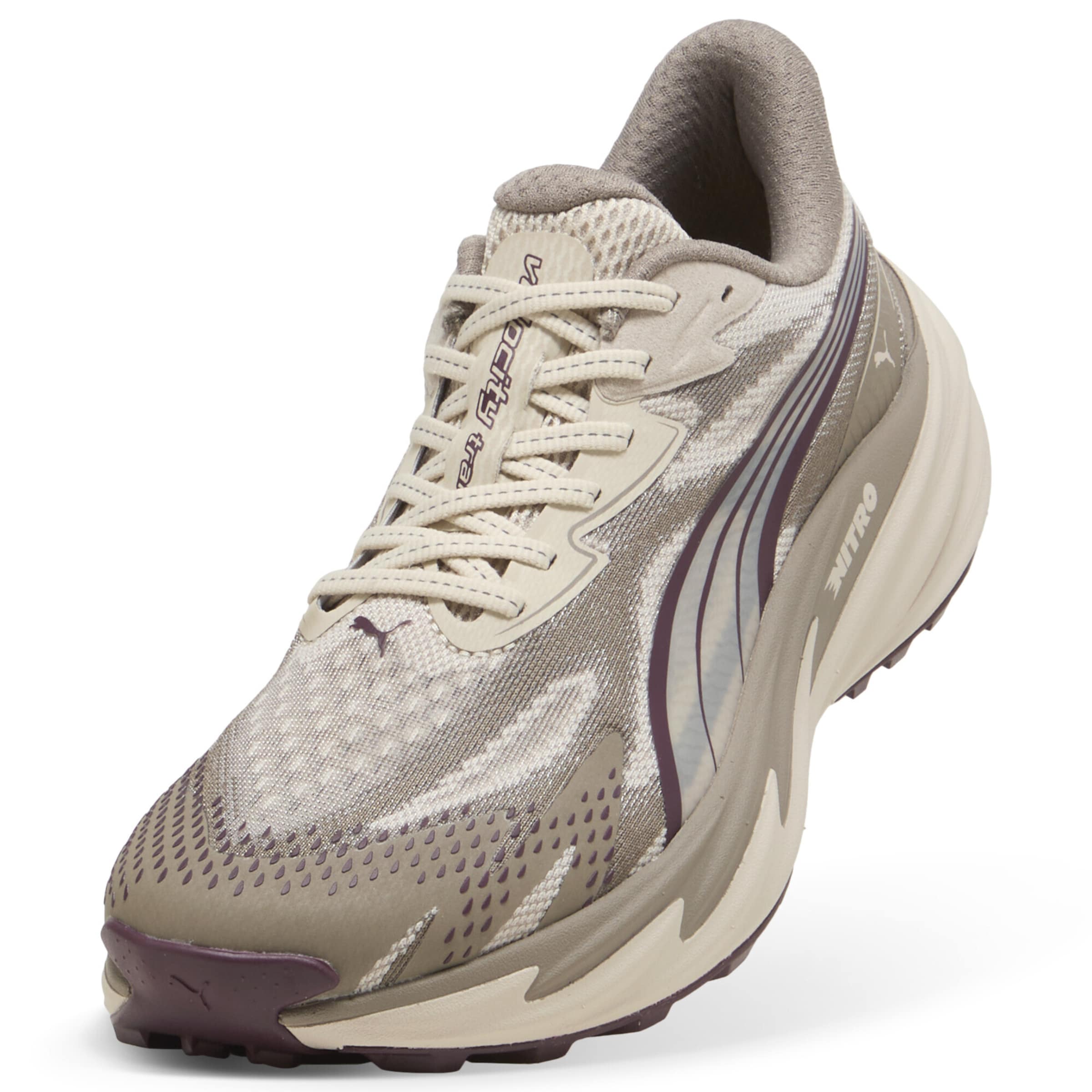 Chaussure de course PUMA en beige