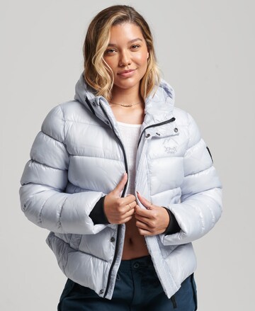 Veste d’hiver Superdry en blanc : devant