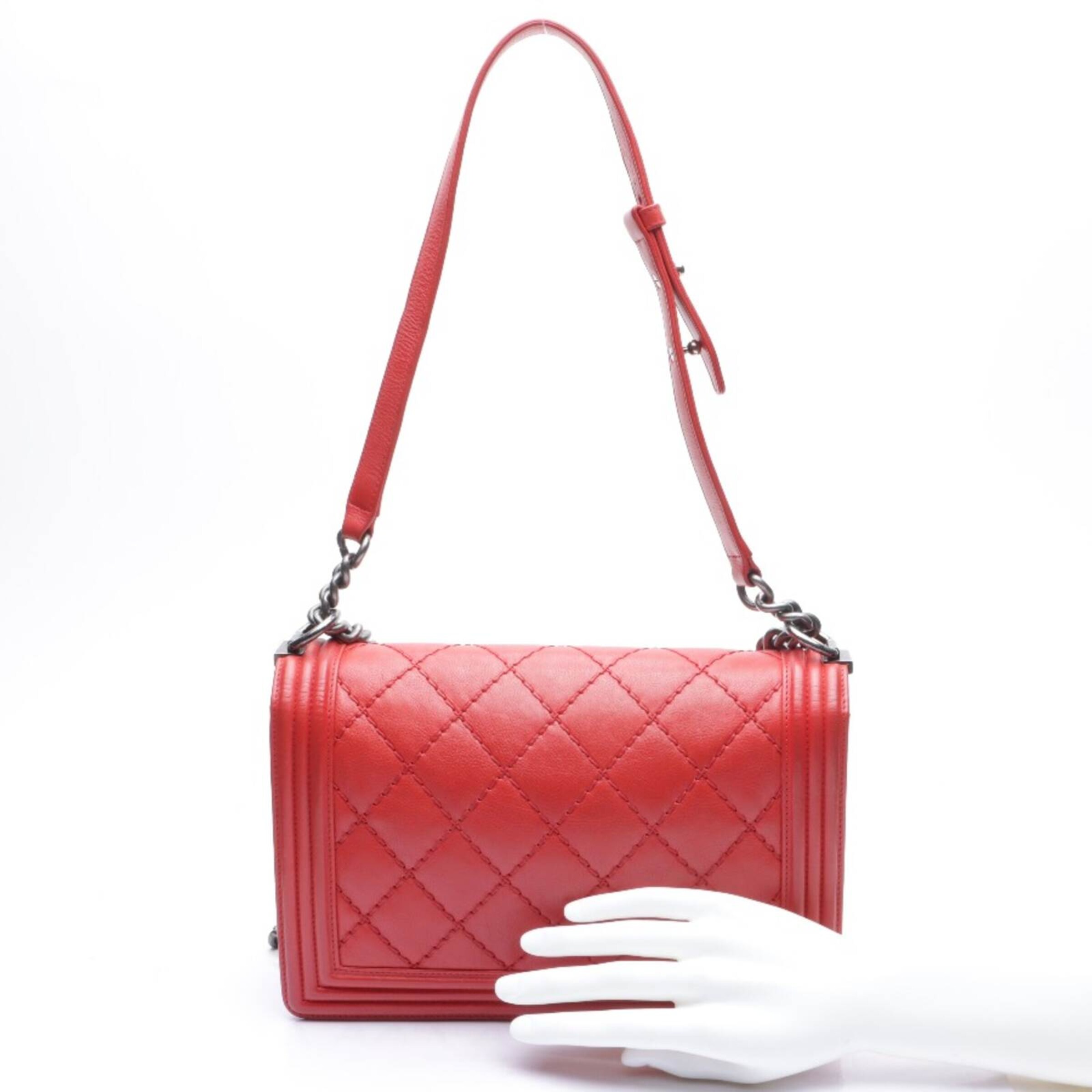 CHANEL Bag in One size in Red