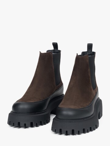 Estro Chelsea Boots '09-3593' in Brown