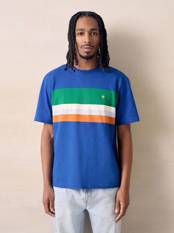 T-Shirt Next en bleu : devant