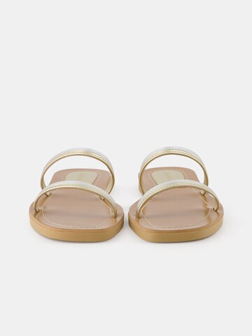 Bershka Mule in Gold