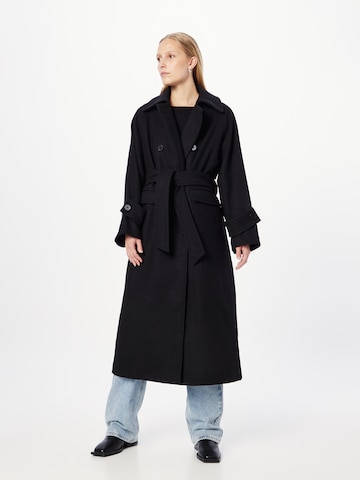 Manteau mi-saison minimum en noir : devant