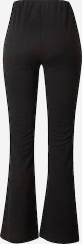 Vero Moda Petite Rozkloszowany krój Spodnie w kolorze czarny