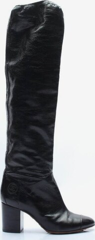 CHANEL Dress Boots in 38,5 in Black: front