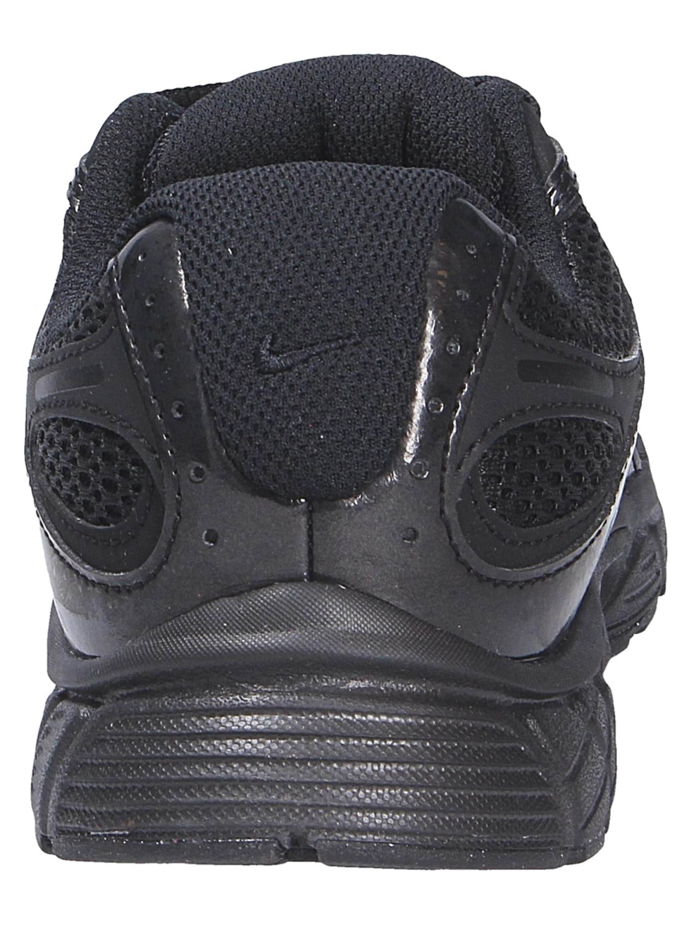 NIKE Sports shoe 'V5 RNR' in Black