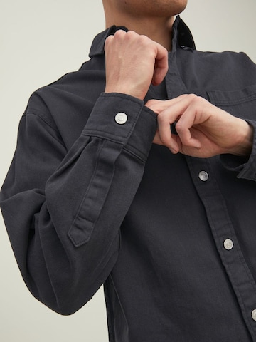 JACK & JONES Comfort fit Button Up Shirt in Black