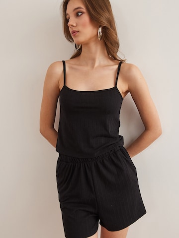 Shorty olalook en noir : devant