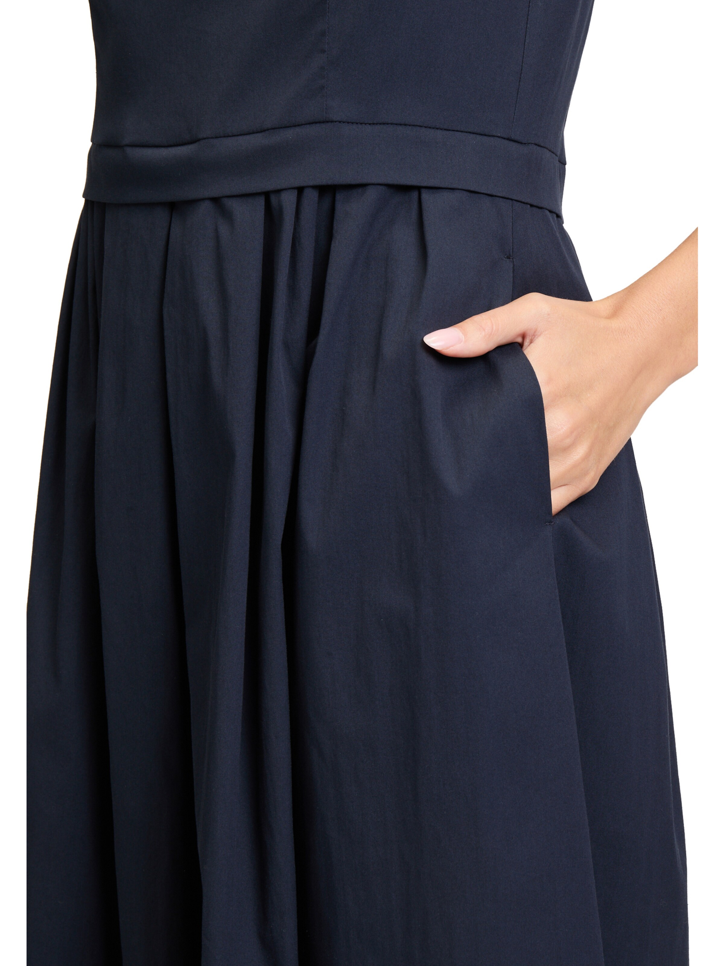 Abito estivo di Vera Mont in blu