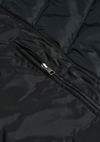 Gilet di GANT in nero