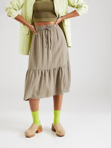 Eight2Nine Skirt in Green: front