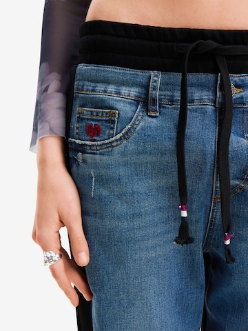 Desigual Tapered Contrast jogger jeans in Blau