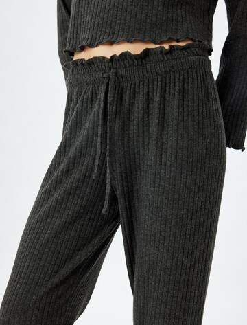 Koton Pyjamahose in Grau