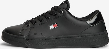 Tommy Jeans Platform trainers in Black: front