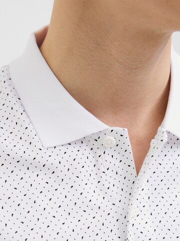 JJ Rebel - Camisa 'JREBGAVIN' em branco
