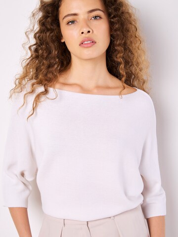 Pull-over ' ' Apricot en blanc