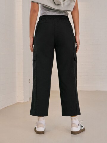 Wide Leg Pantalon cargo Next en noir