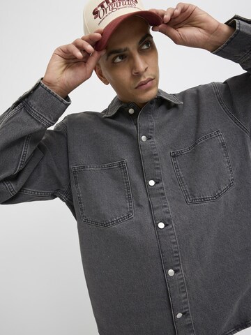 JACK & JONES Comfort fit Button Up Shirt in Black
