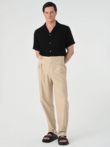 Antioch Regular Trousers in Beige