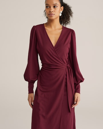 WE Fashion Платье в Красный