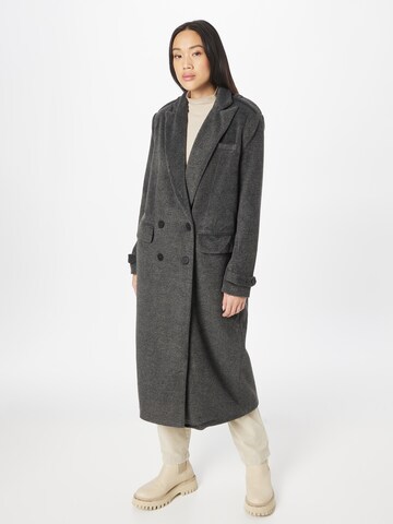 Manteau mi-saison 'CASEY' 4th & Reckless en gris : devant