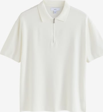 Tricou de la Next pe alb: față