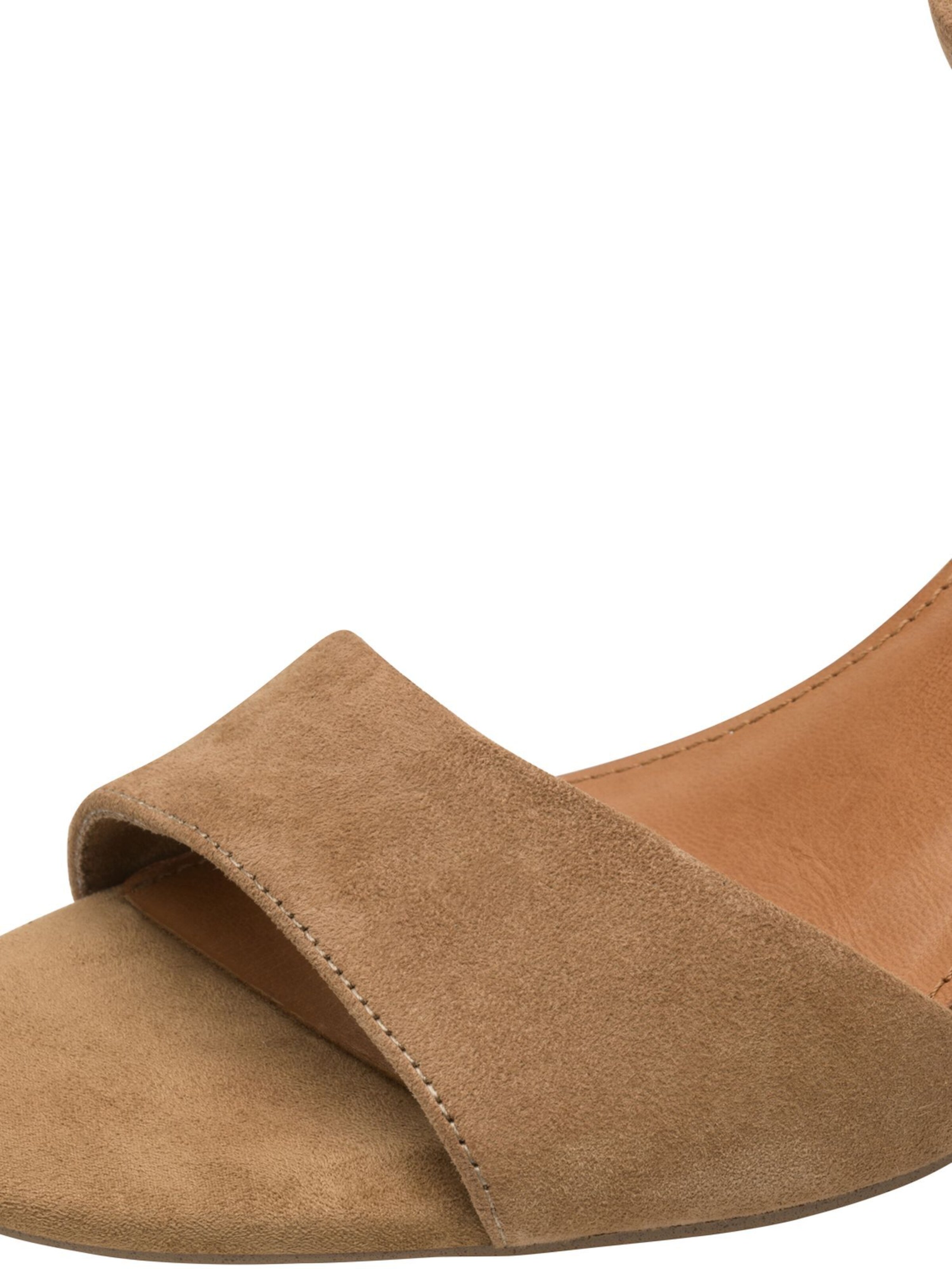 Tamaris Strap sandal in Beige