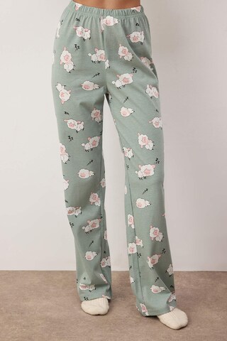 Trendyol - Pijama en verde