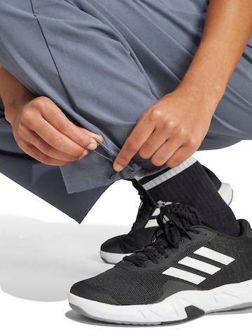 ADIDAS PERFORMANCE Wide Leg Sportsbukser 'Essentials' i grå