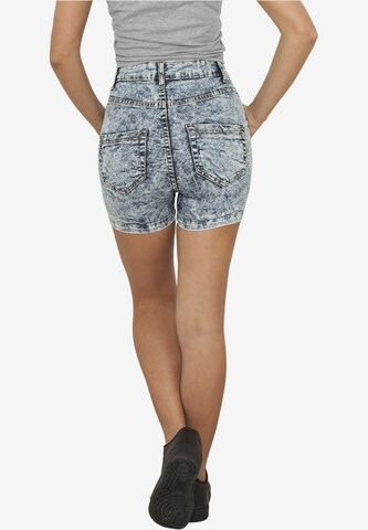 Urban Classics Skinny Shorts in Blau