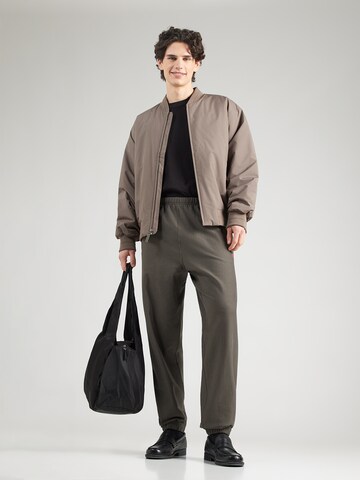 Calvin Klein Jeans Loosefit Nadrág - szürke