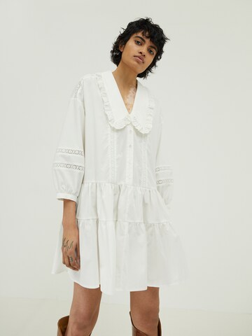 Robe-chemise 'Galilea' EDITED en blanc : devant