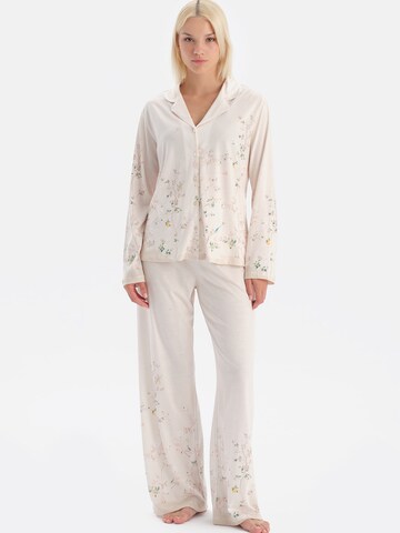 Dagi Pyjama in Beige: voorkant