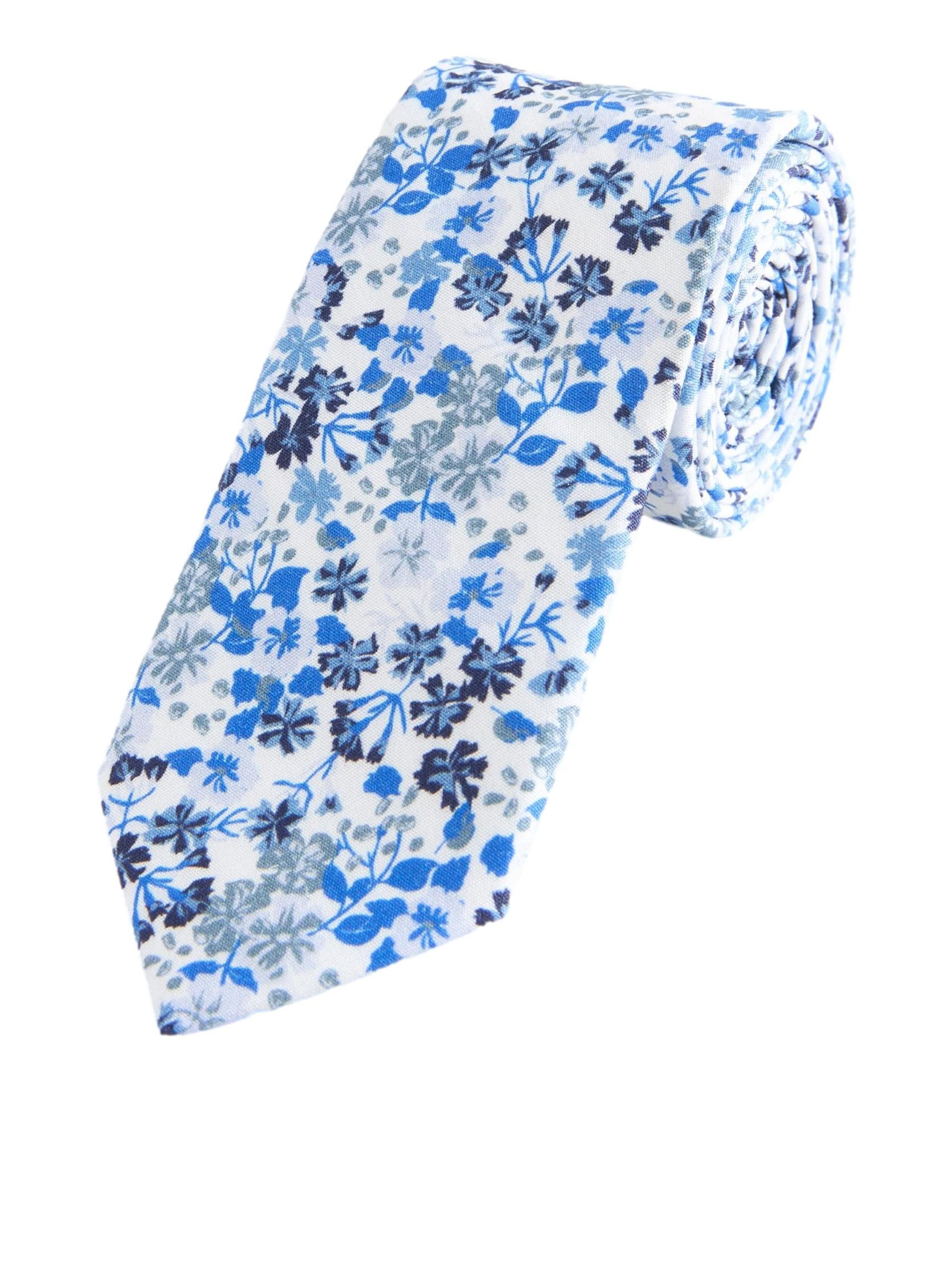 balts Next Uzvalka aksesuāri: no priekšpuses