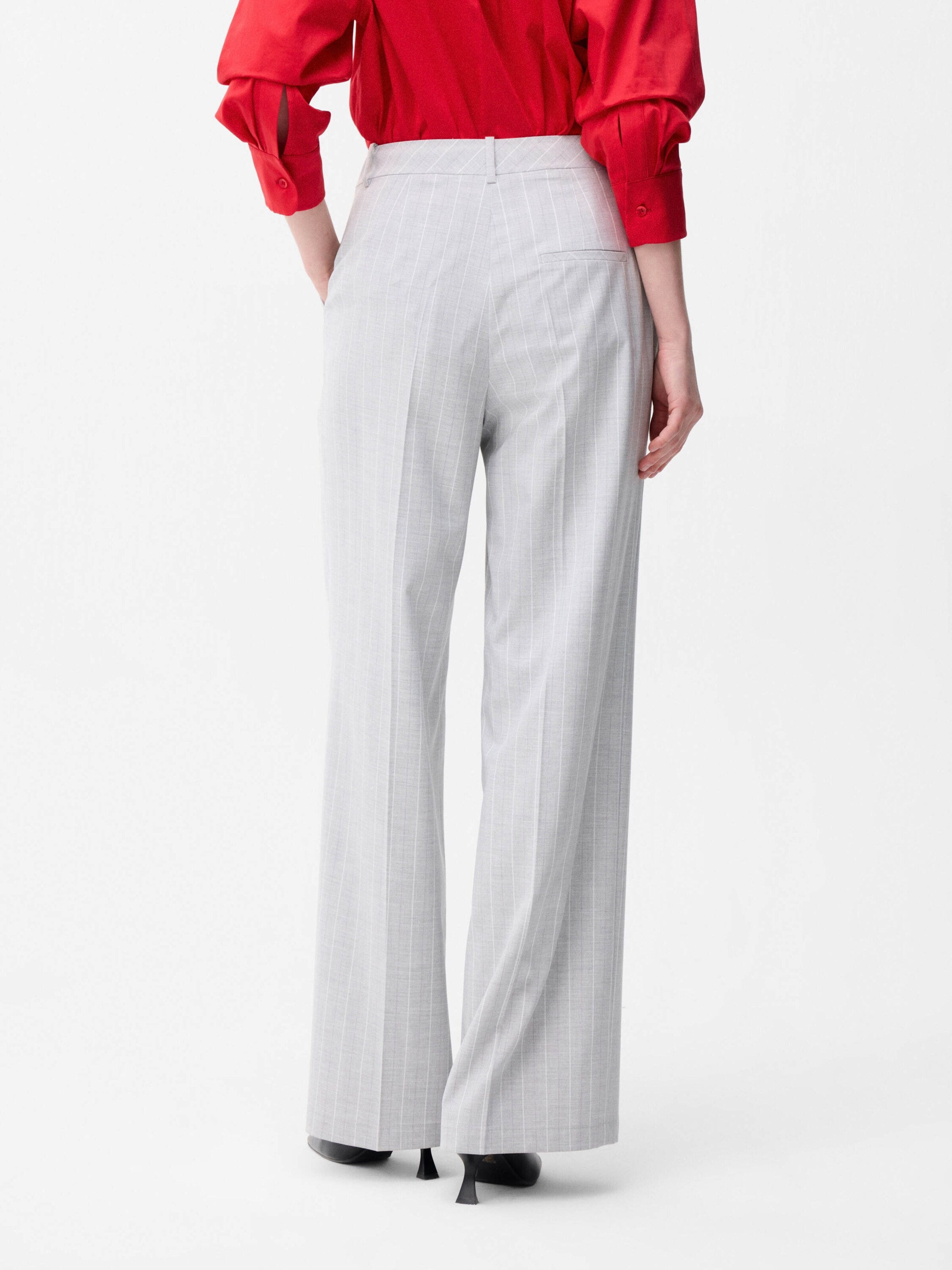 adl Loosefit Hose‌‌‌‌‌‌‌‌ in Grau