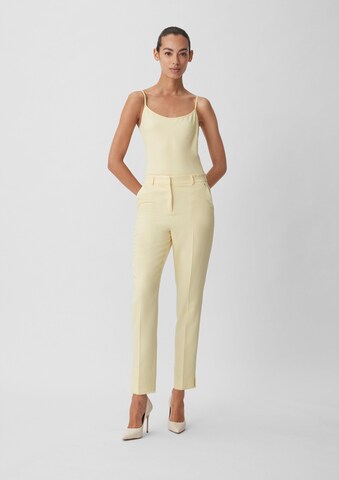 Regular Pantalon à pince COMMA en jaune