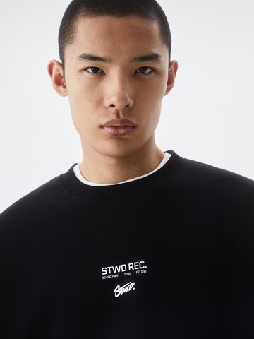 Pull&Bear Sweatshirt in Black