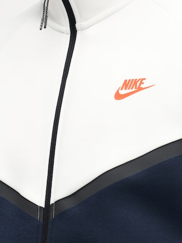 Nike Sportswear Tréning dzseki 'Tech Fleece' - fehér