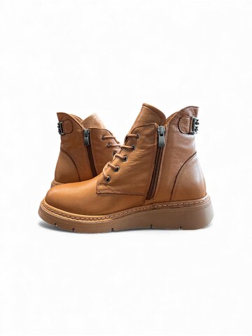 Begoria Boots in Beige