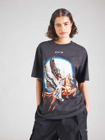 Nike Sportswear Μπλουζάκι 'ESSNTL SOARING' σε μαύρο: μπροστά