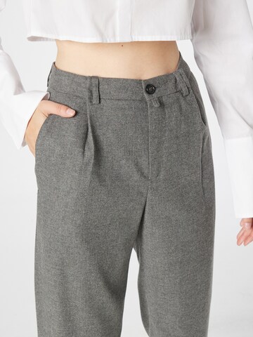 DRYKORN Regular Pleat-front trousers 'EARLY' in Grey