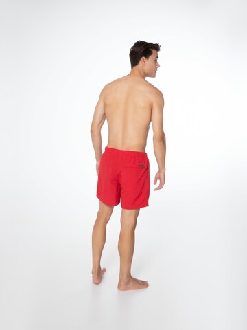 Shorts de bain 'Faster' PROTEST en rouge