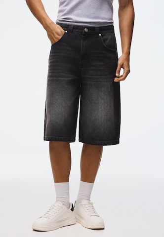 Bershka Wide Leg Housut värissä musta: etupuoli