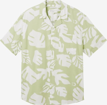 TOM TAILOR DENIM Regular fit Button Up Shirt in Green: front