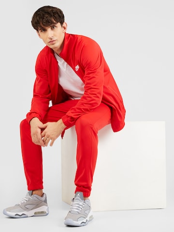 Nike Sportswear Sweatsuit in Red