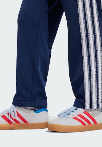 Tuta da jogging 'Disney Firebird' di ADIDAS ORIGINALS in blu
